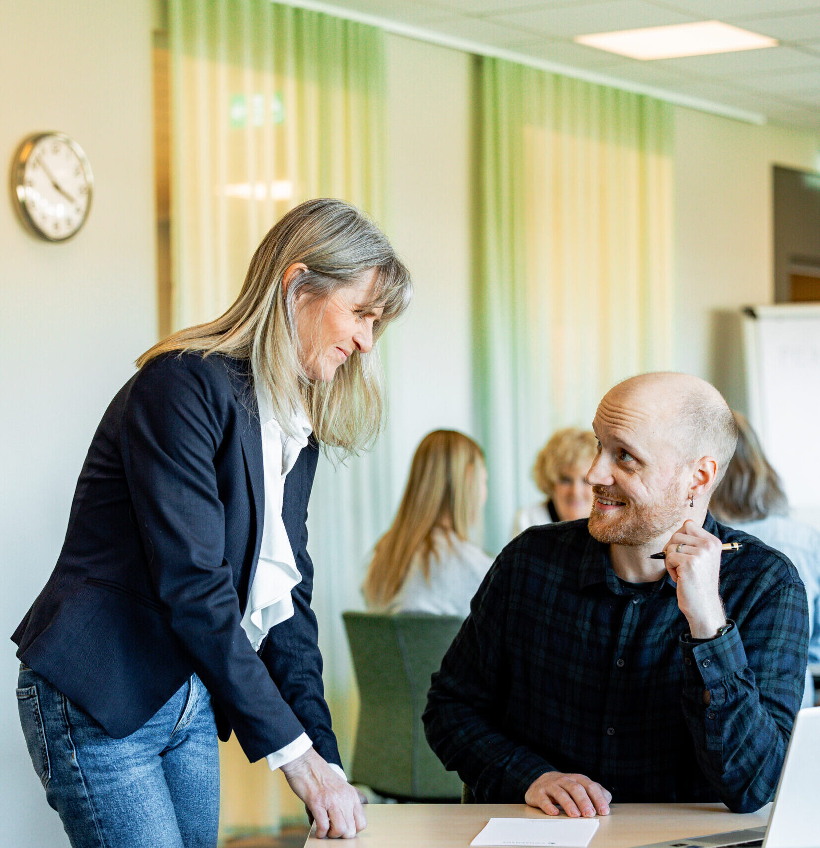 Vem behöver ledarskapsutbildning – utbildningar från Consensus